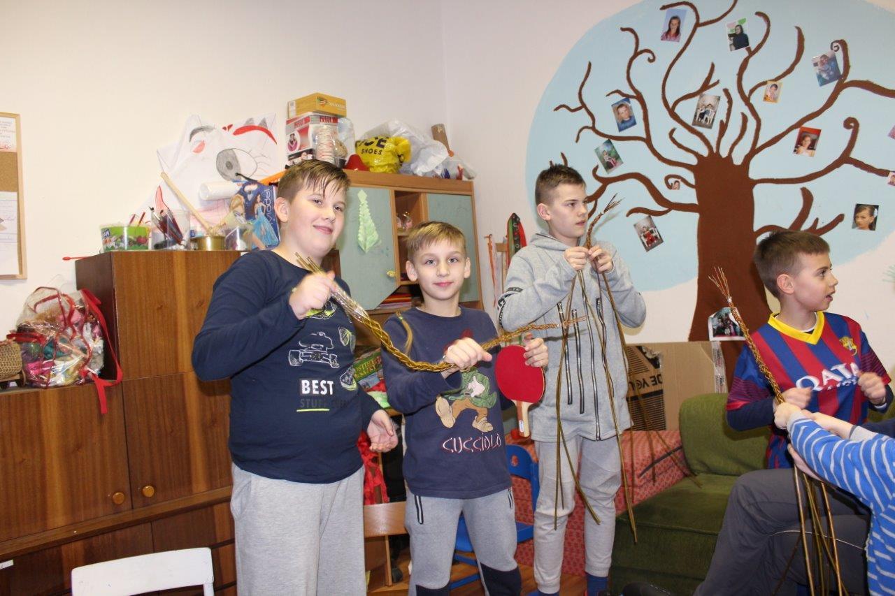 Fotogaléria Pletenie korbáčov 2018 (21) Pletenie korbáčov 2018